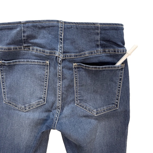 We The Free Size 25 Penny Pull-On Flare Blue Jeans Mid-Rise Bell Bottoms Boho - Picture 14 of 15